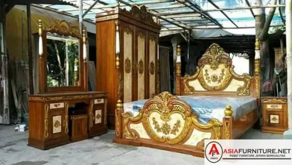 Set Kamar Jati Cinta Minimalis