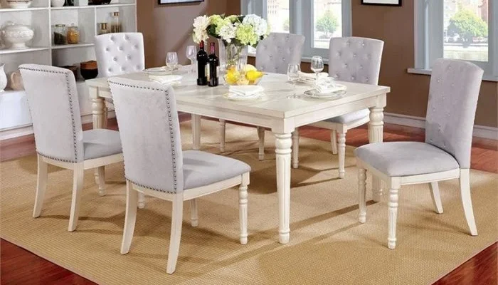 Satu Set Meja Makan Modern