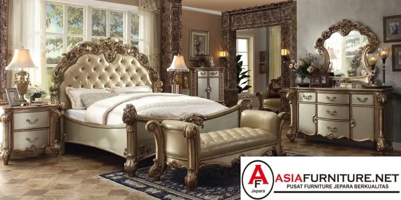 Satu Set Kamar Tidur Klasik