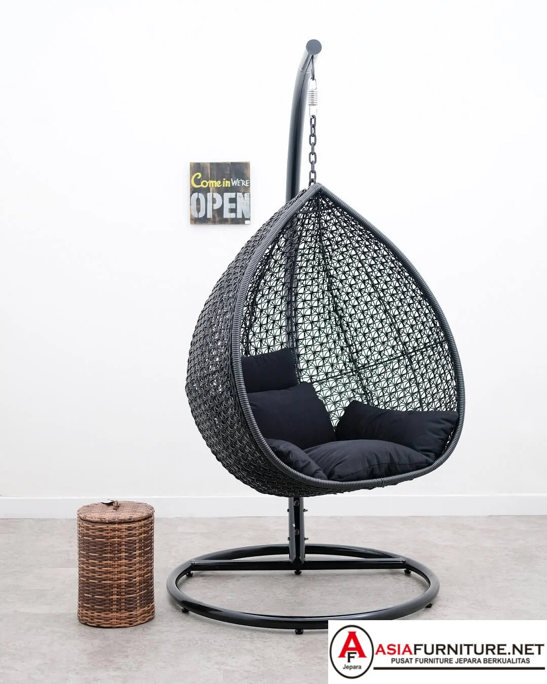 Hanging Chair Rotan Sintetis Modern